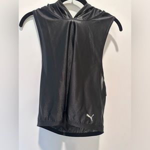 NWOT Puma sleeveless hooded athletic top